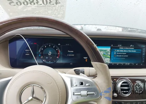 2019 Mercedes-Benz S 560 4Matic z USA, uszkodzony, nr VIN WDDUG8GB7KA463940